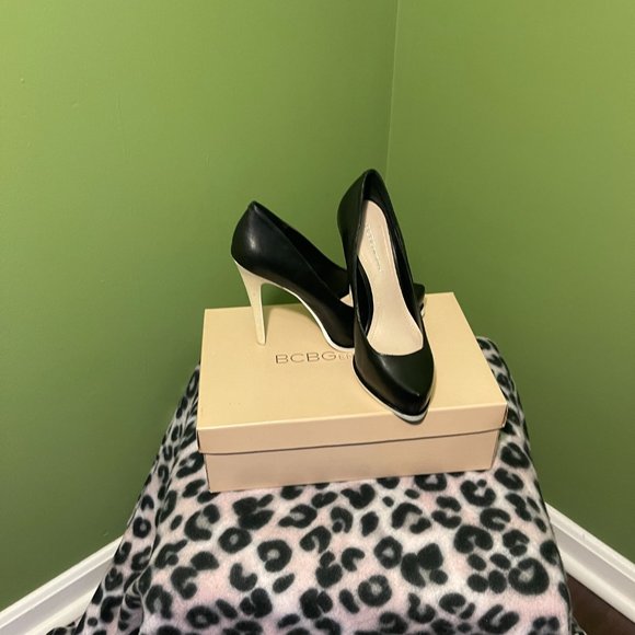 BCBGenration - Picture 2 of 3